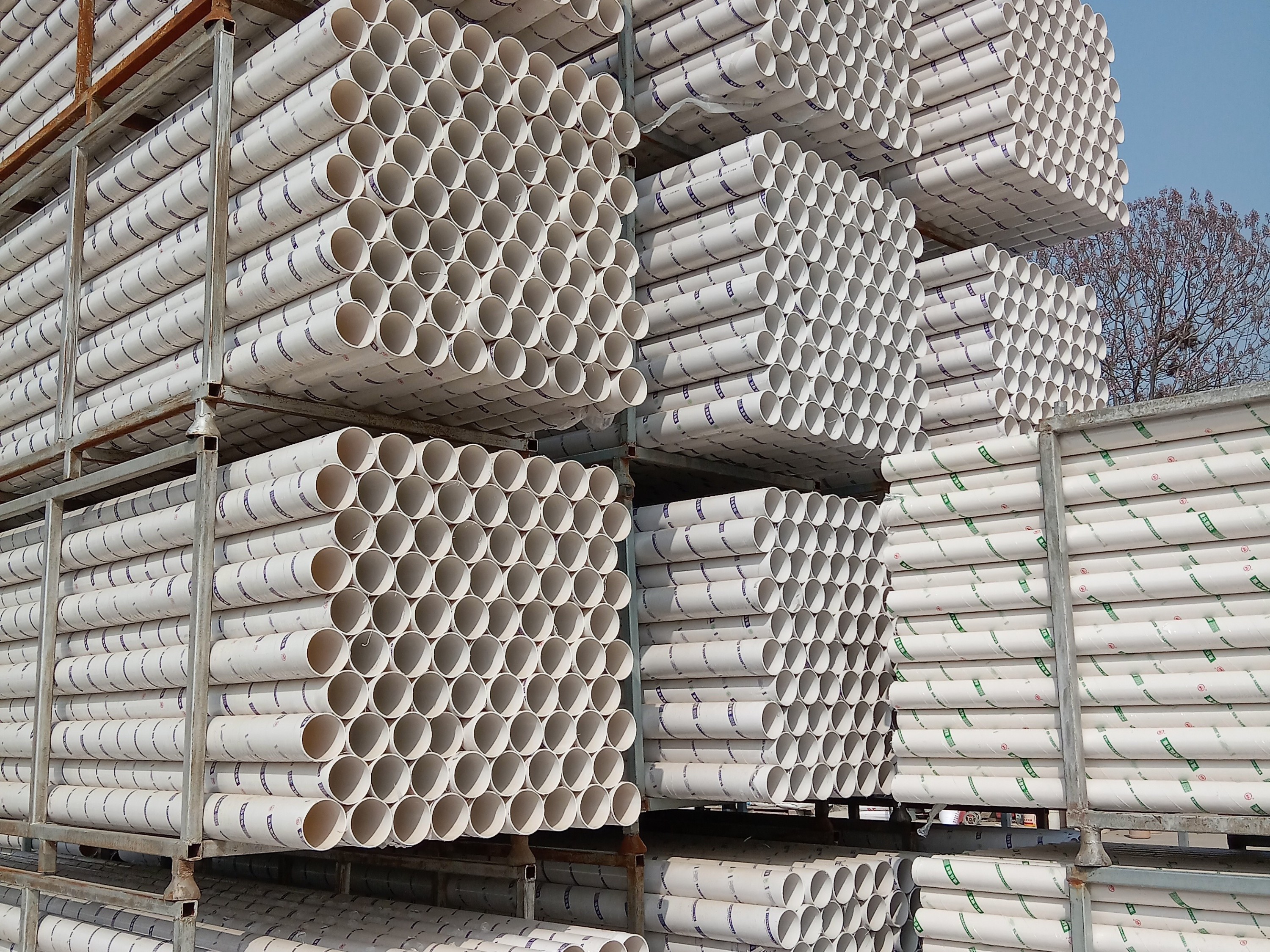 管材廠家分享PVC管和PPR管的區別是什么